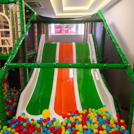 Nest Hotel