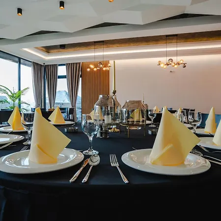 Nest Hotel