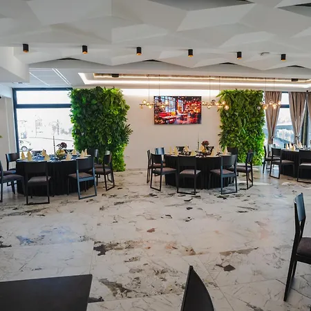 Nest 4*