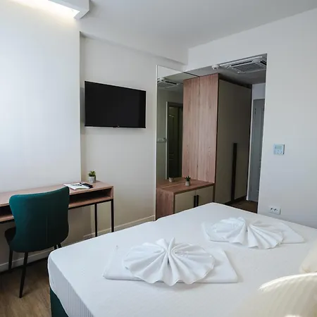 Nest Hotel 4*