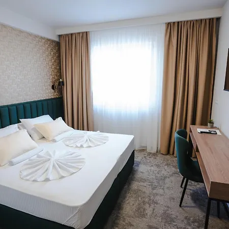 Nest 4*
